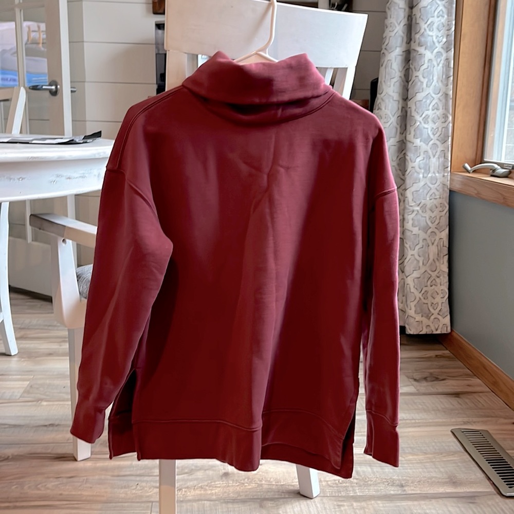 Athlete cowl neck sweatshirt. Size small and no stains or tears.